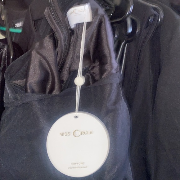 NWT Miss Circle Black velvet mesh long sleeve gown. - Picture 6 of 6